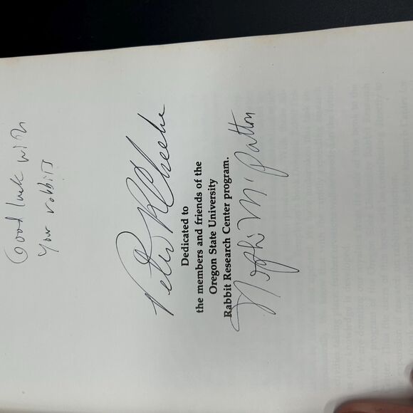 Rabbit Production Book 1982 Signed - Picture 4 of 5